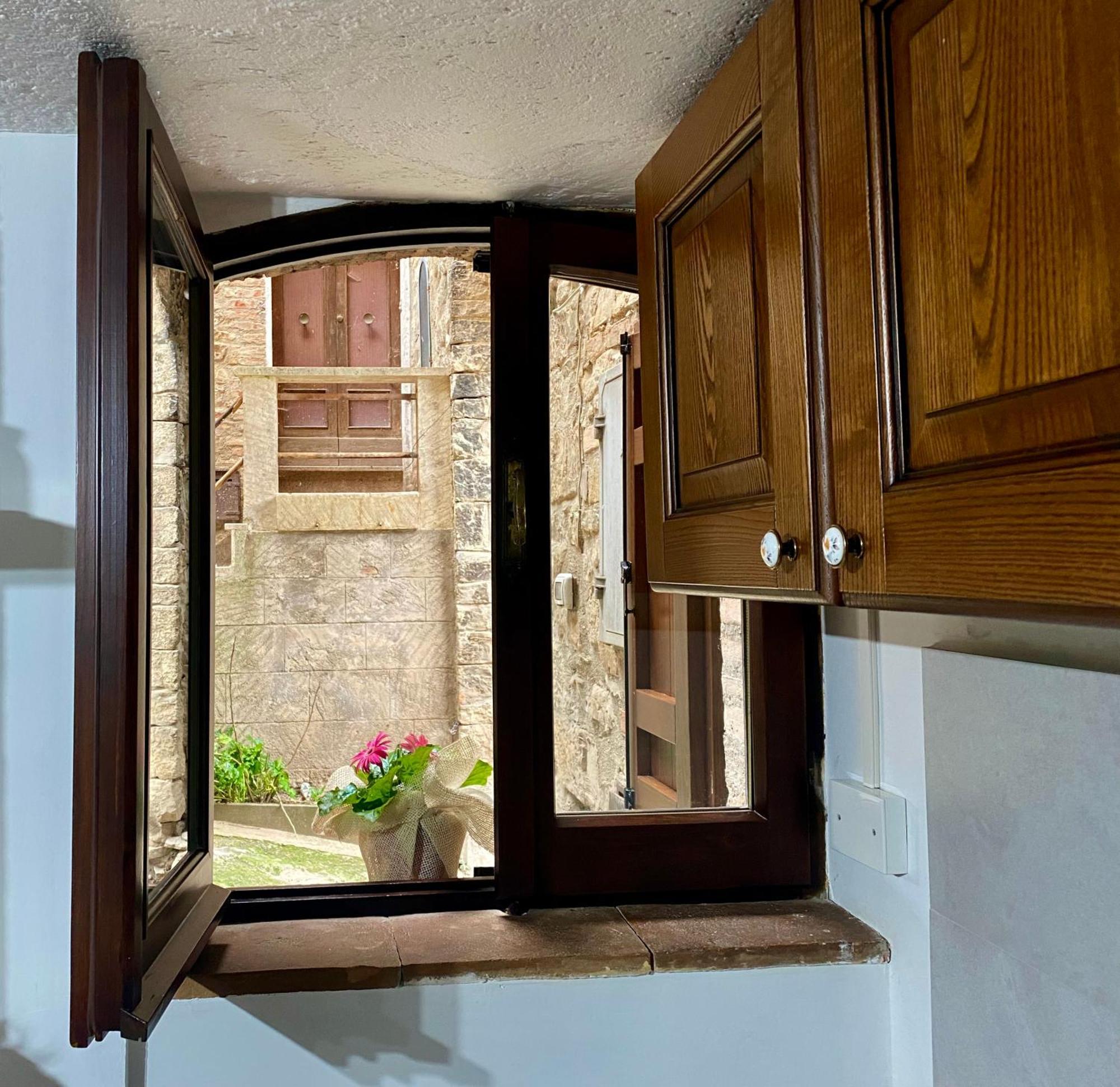 Ferienwohnung Joy'S Nest Todi Exterior foto